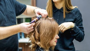 This is the best hairstyle for women with thin hair. Adds mega volume