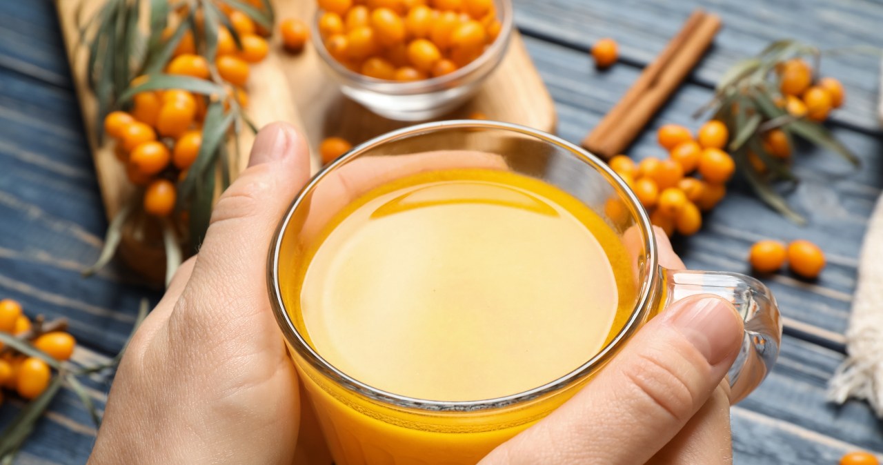 Add it to tea and you will improve your immunity. This is a real wealth of vitamin C