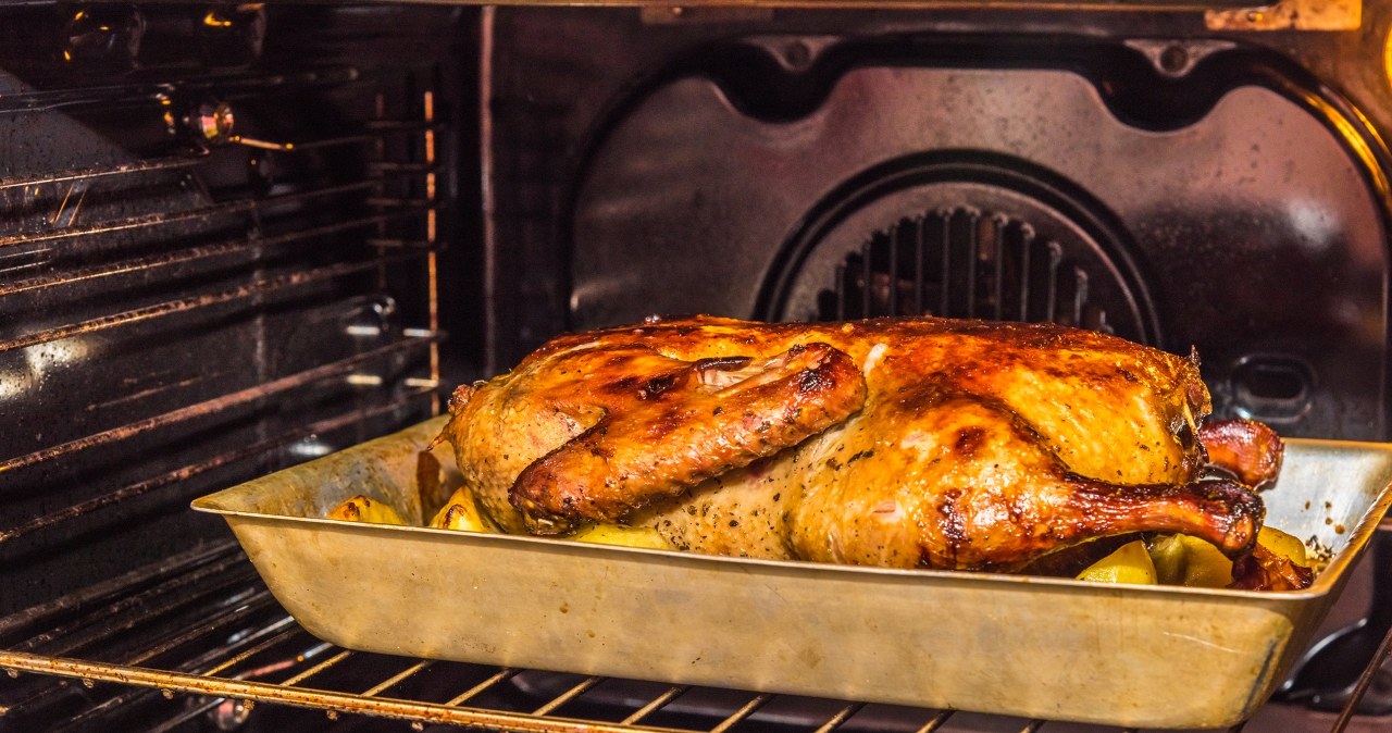 Mom has been making chicken in a bottle for 30 years. It's juicy and crunchy, which is nice