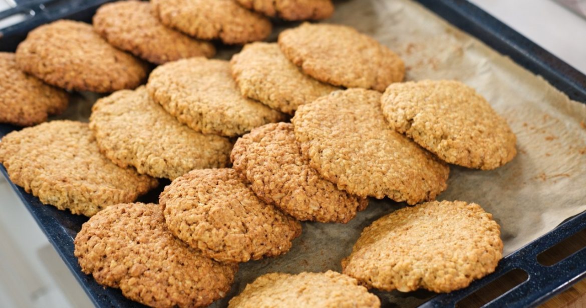 I make these cookies in 20 minutes with 3 ingredients. They disappear from the plate before they have time to cool                 
