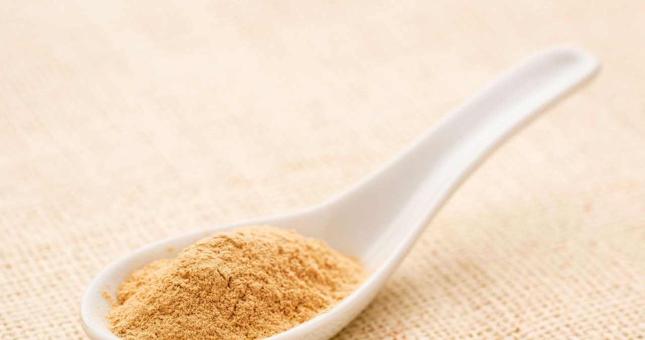 Pour a flat teaspoon into warm water and drink on an empty stomach. You will stimulate your intestines, protect your fatty liver, and your sugar levels won't spike