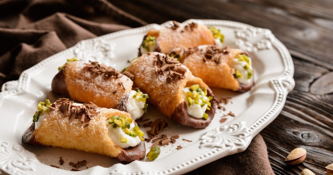 This is the Italian secret to happiness. Crispy tubes that never get boring                
