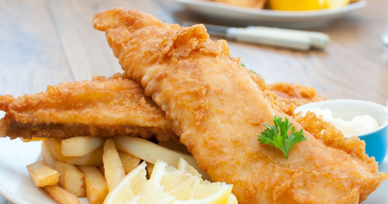 It has no bones and does not fall apart in the pan when frying. In the Polish People's Republic it was a delicacy