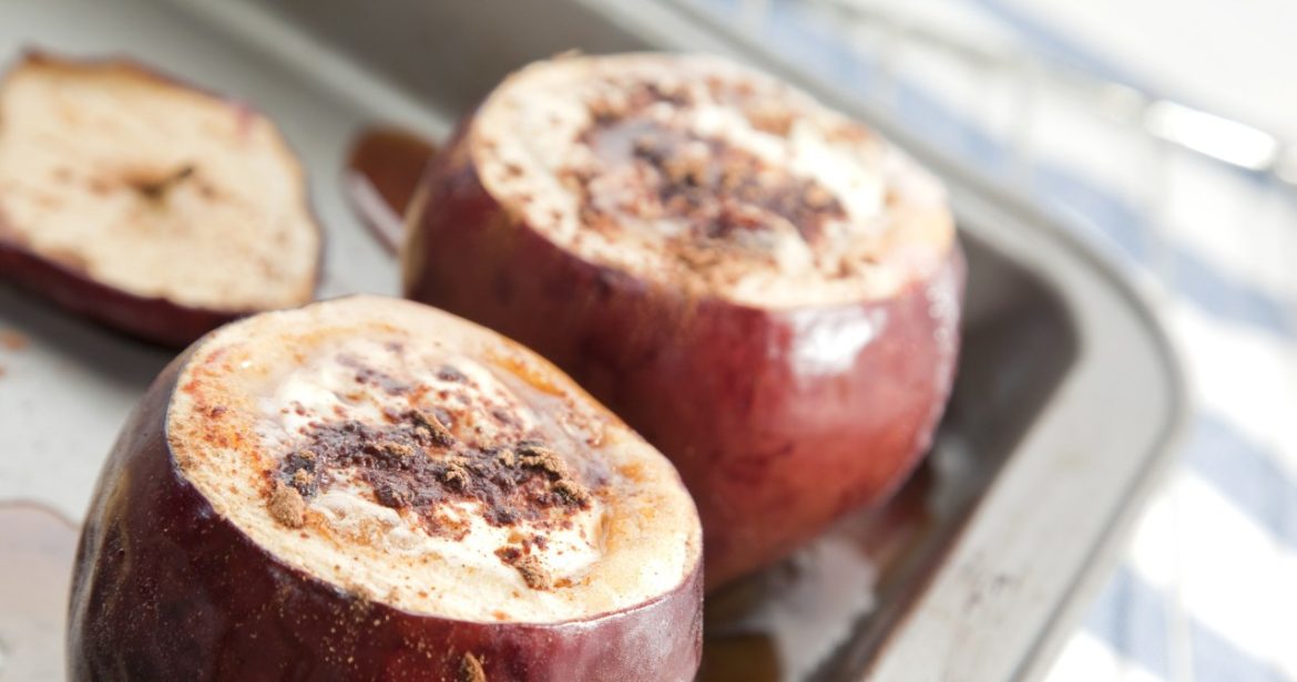 Baked apples with healthy filling. For a second breakfast or dessert                 
