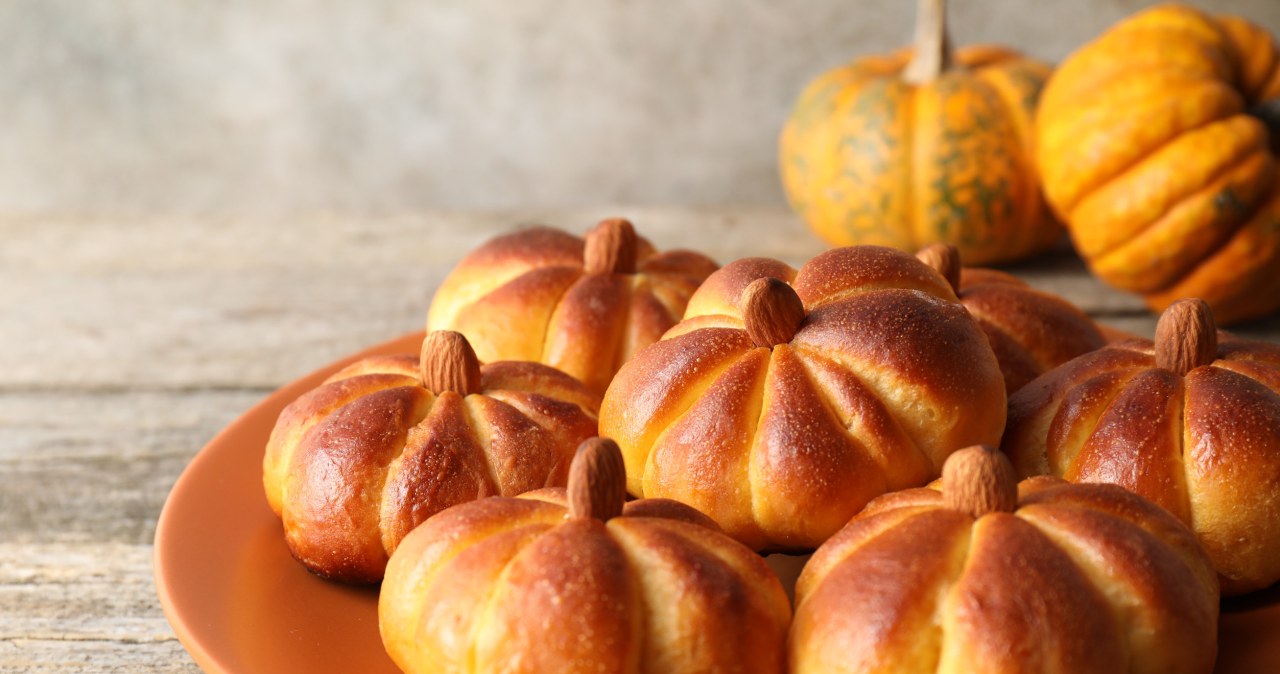 They look like pumpkins, but they are delicious rolls. They will be perfect for breakfast