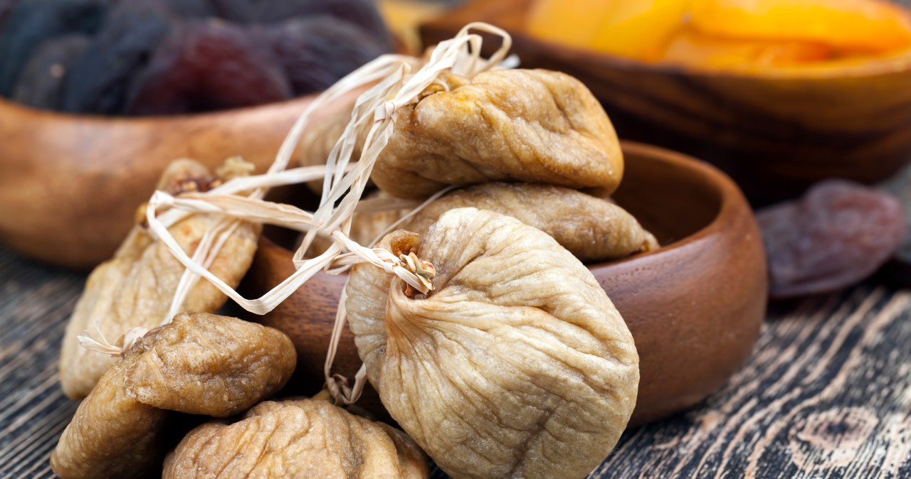 Eat when you feel like sweets. Accelerates metabolism and improves concentration