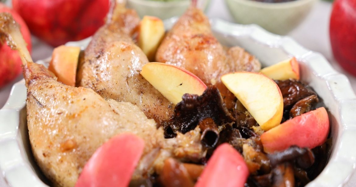 Never do this with goose. It will be as hard as a sole and tasteless                 
