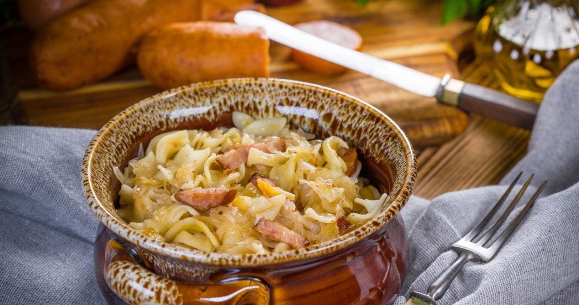 In the Polish People's Republic it was Poles' favorite dish. Quick, easy to make, filling and cheap                 
