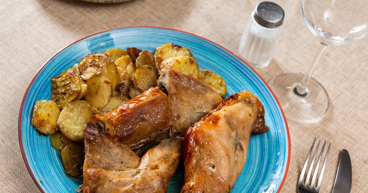 One of the healthiest and most delicate meats. Eat because it takes care of your bones and circulation and improves your memory