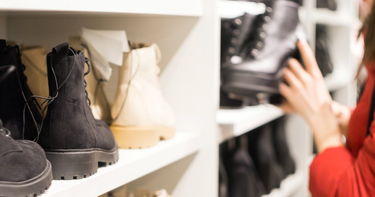 Are you looking for shoes for fall and winter? Be sure to choose this ultra-fashionable model