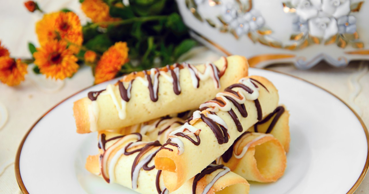 For the weekend or the upcoming St. Andrew's Day. Delicious cigarillo cake