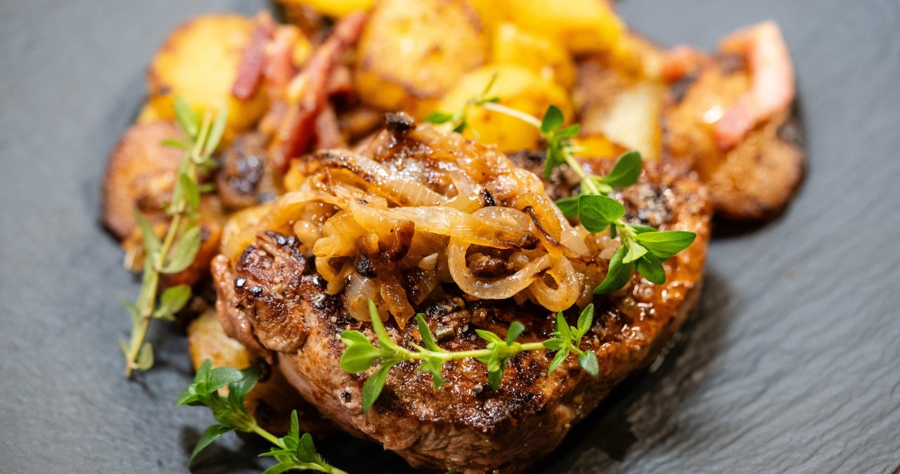 A noble cut of beef that we forgot about. In the Polish People's Republic it was used to make the best rump steak