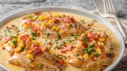 Chicken fillets in creamy sauce. An idea for Saturday dinner
