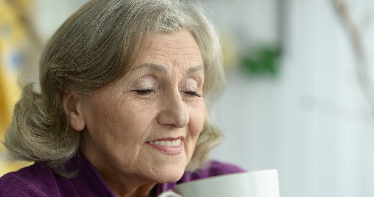 Drink instead of regular coffee. You will accelerate the burning of bacon and delay aging