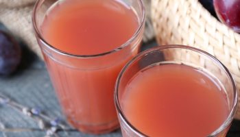 Not currant or grape. Seniors should drink it every day because it prevents atherosclerosis and osteoporosis