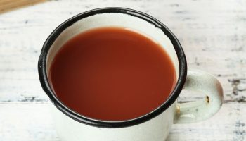 It is enough to drink a glass a day for the intestines and liver to function properly. Supports bone health and adds radiance to the skin