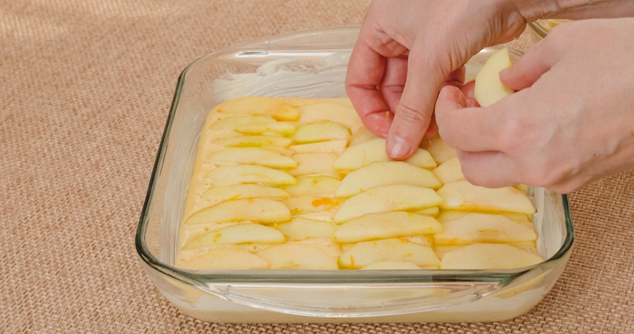 A sweet scent will spread throughout the house. It tastes even better on cold days