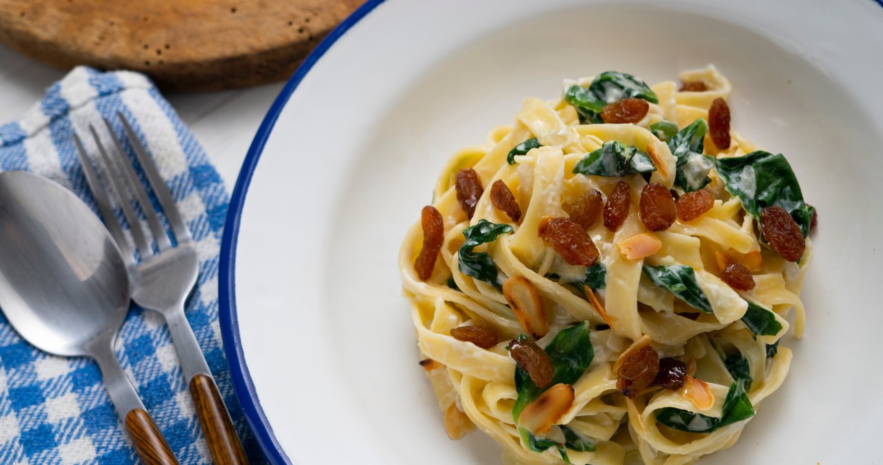 Pasta like from an exclusive restaurant. When I served it to my husband, he couldn't praise it enough