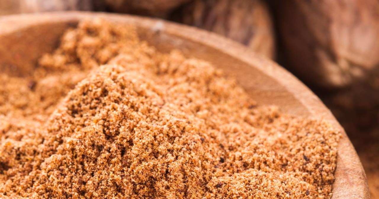 A healthy but rarely used spice. It suppresses appetite, has anti-inflammatory and antispasmodic properties