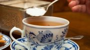 In winter, there is always a temptation to sweeten your tea. Add sugar instead, the doctor explains that it is the best choice