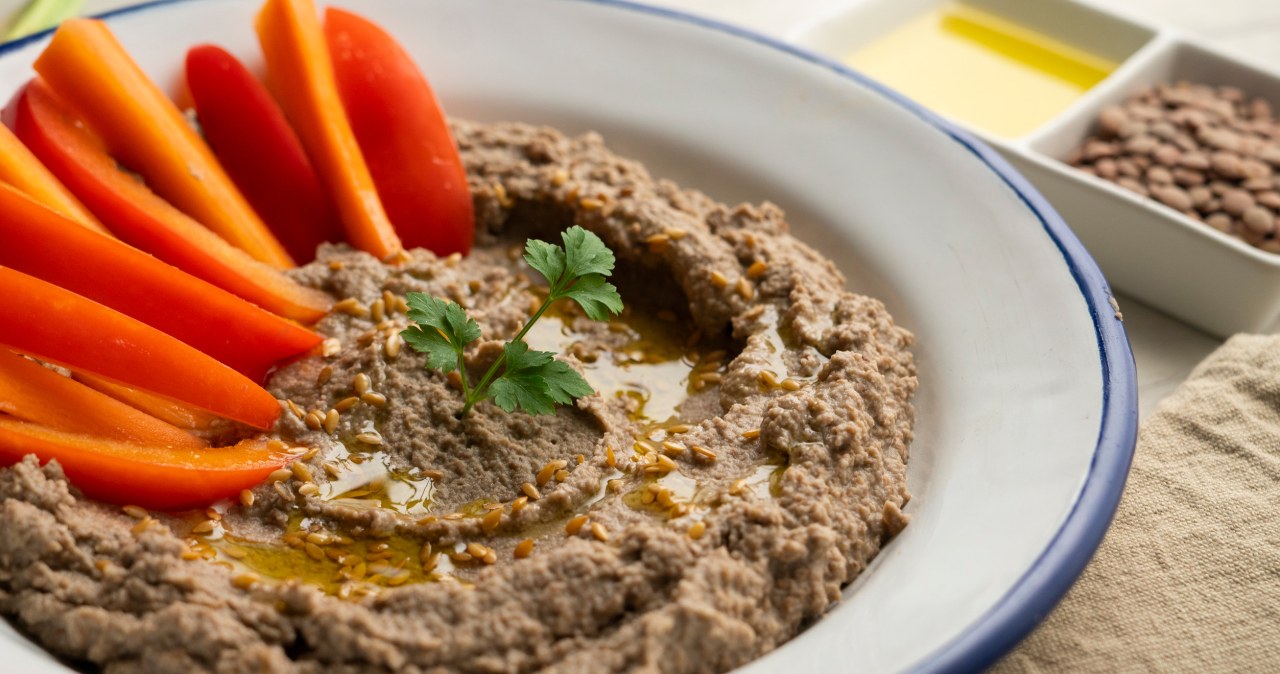 The best spread for sandwiches without eggs and cheese. It is very healthy and supports the heart, circulation and hypertension