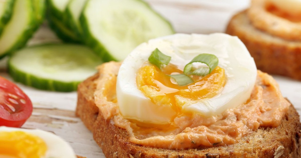 Herring-based paste is a culinary masterpiece. You can eat it as a snack or spread on sandwiches