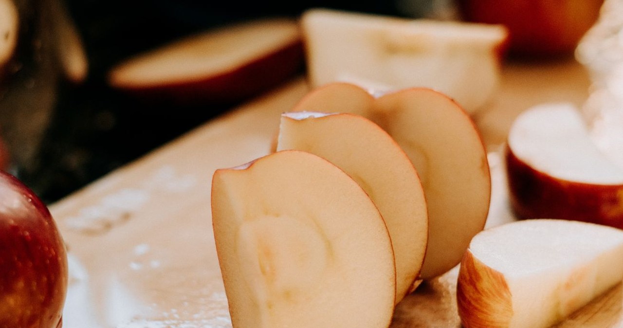 Is it best to eat an apple in the morning or in the evening? This is important for older people and people with diabetes