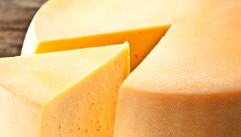 It is one of the oldest cheeses in the world. It is worth eating while losing weight, a friend of healthy bones and teeth