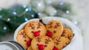 Soft, delicious, and their appearance is stunning. These cookies will be great for St. Nicholas Day