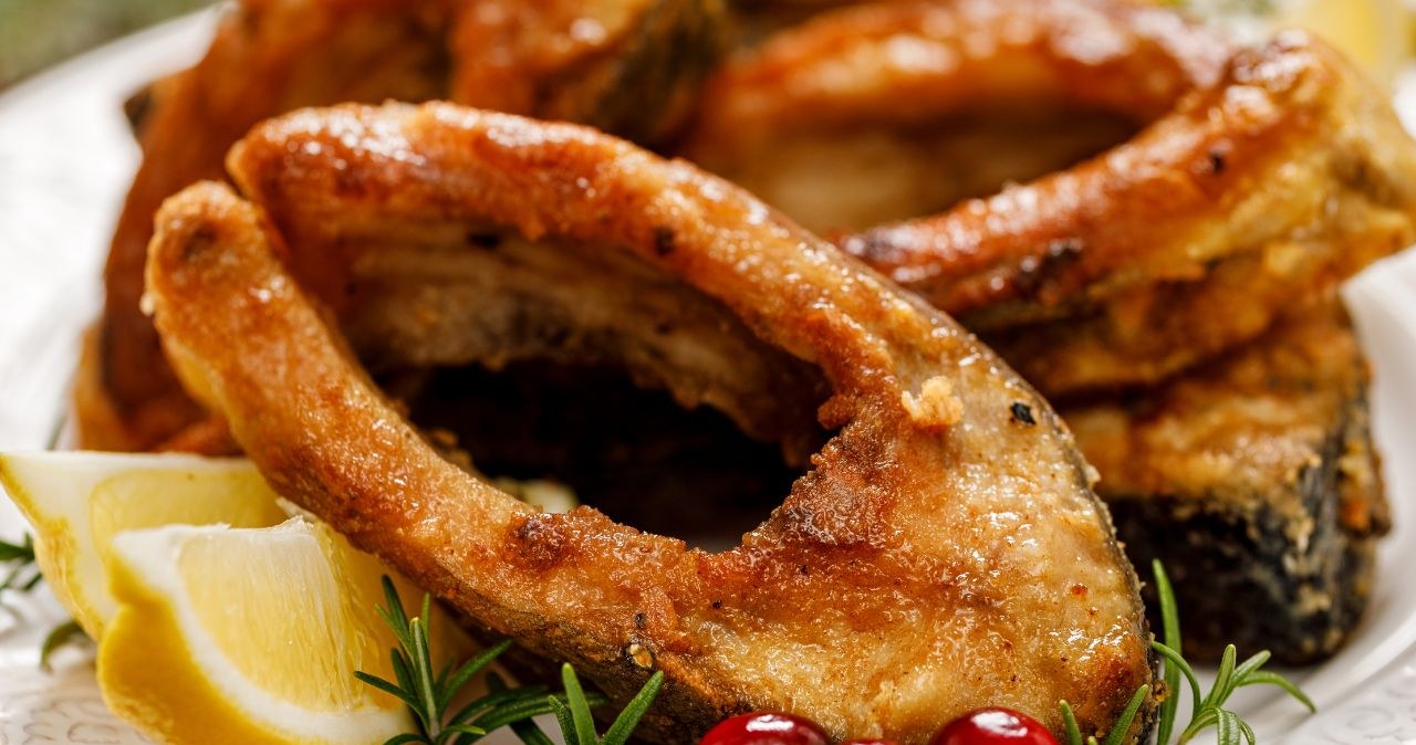 It tastes similar to carp, but has large bones that are easy to remove. Lots of good protein, little fat