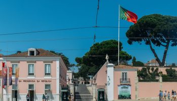 Seguro says that Ventura was once “on the right side”. Now it’s “in the wrong election”