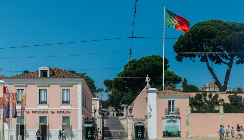 Seguro says that Ventura was once “on the right side”. Now it’s “in the wrong election”