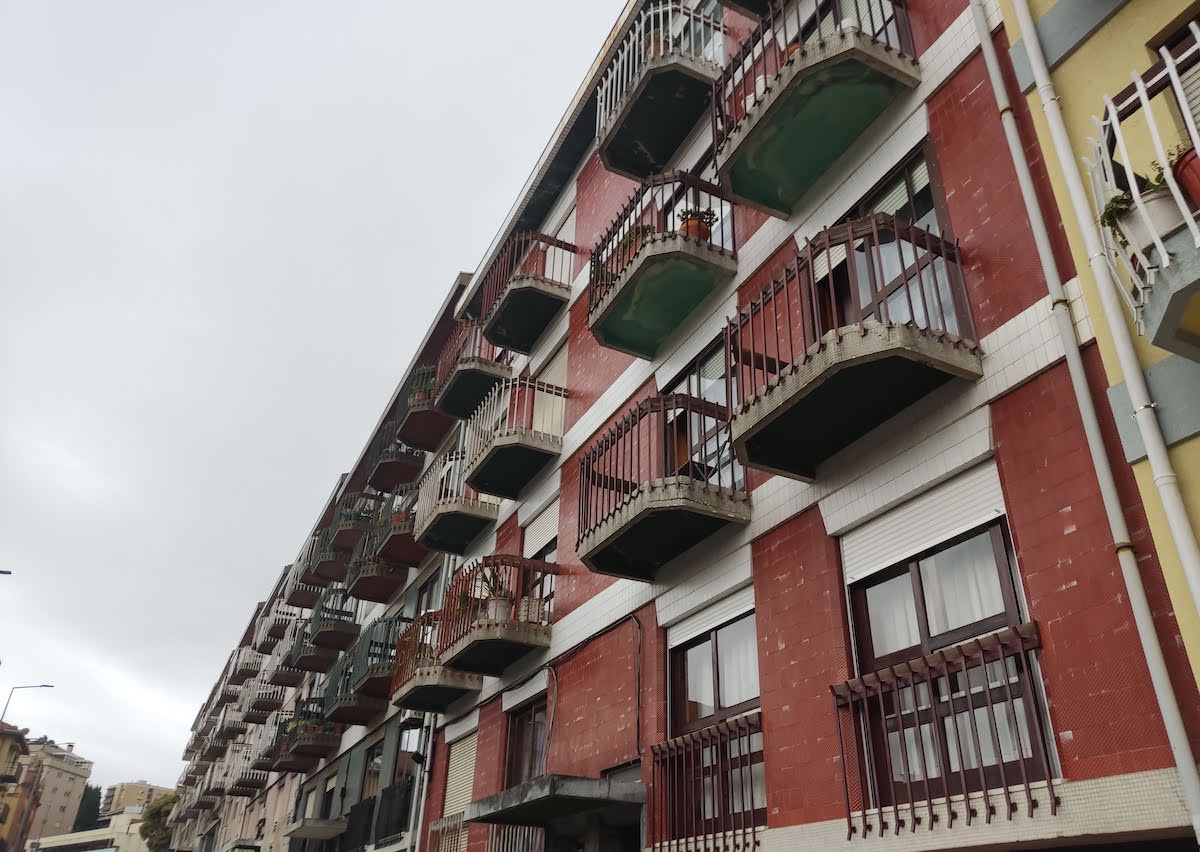 He sold the same house three times – he was caught