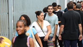 enem-2025:-cerca-de-70%-dos-inscritos-fizeram-as-duas-etapas-da-prova
