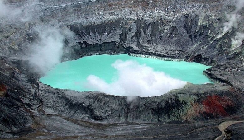 There is a window to Mars in a paradisiacal volcano in Costa Rica
