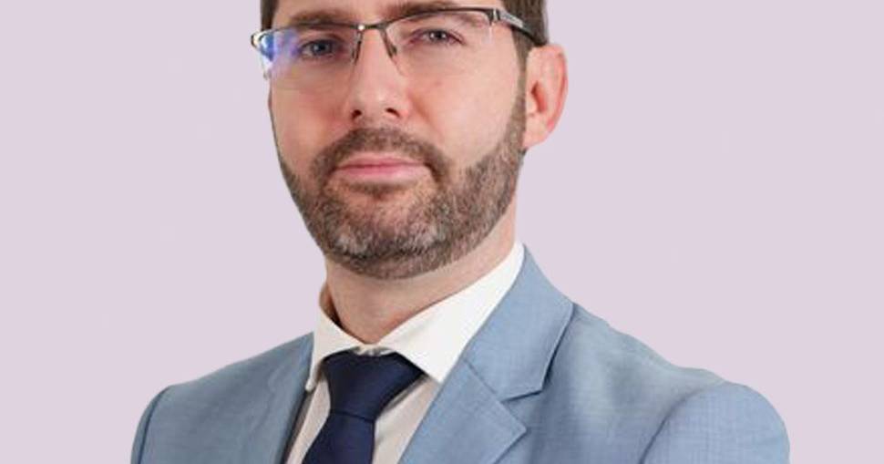 The grieving process and therapeutic writing: releasing the pain of a loss