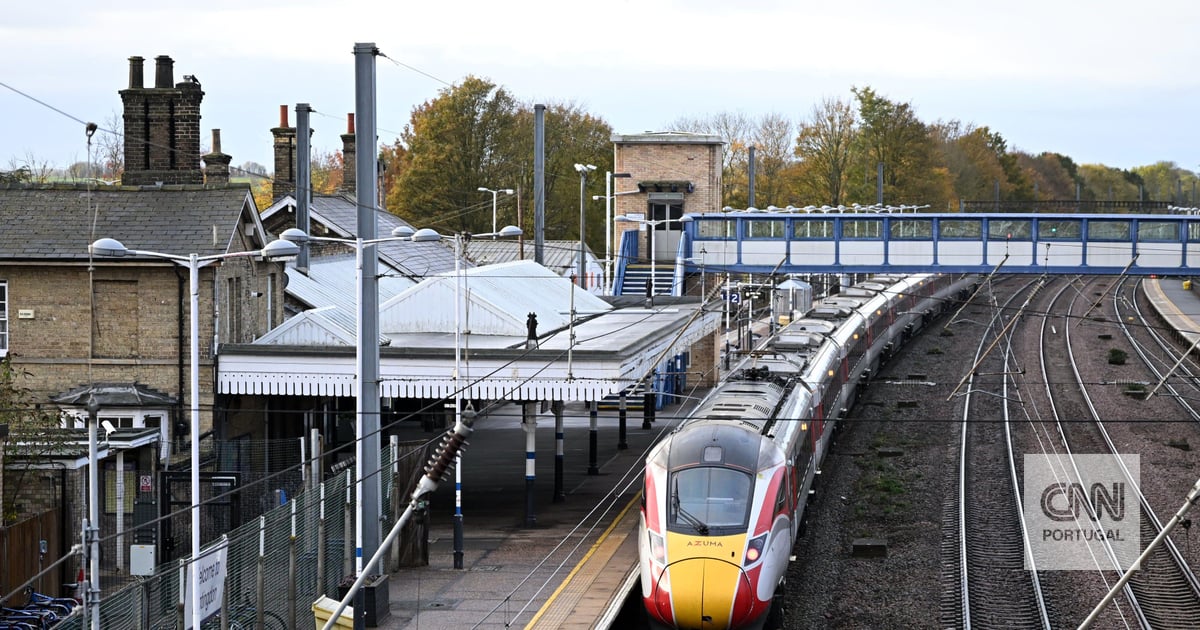 At least 11 injured, two in serious condition. What is known about the knife attack on a train in the United Kingdom?