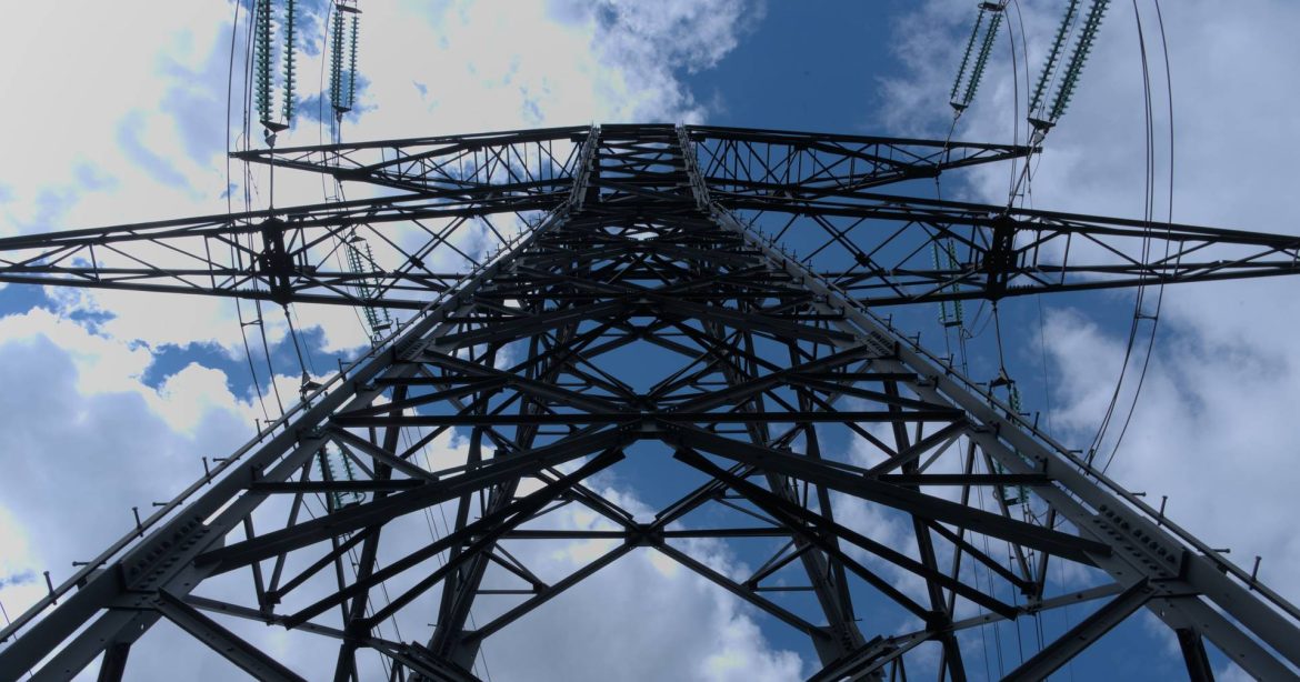 Electricity cuts scheduled for Sunday in several areas of the country are "regular" situations
