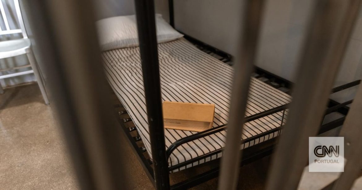 More than 30 dead in Ecuador prison after day of violence
