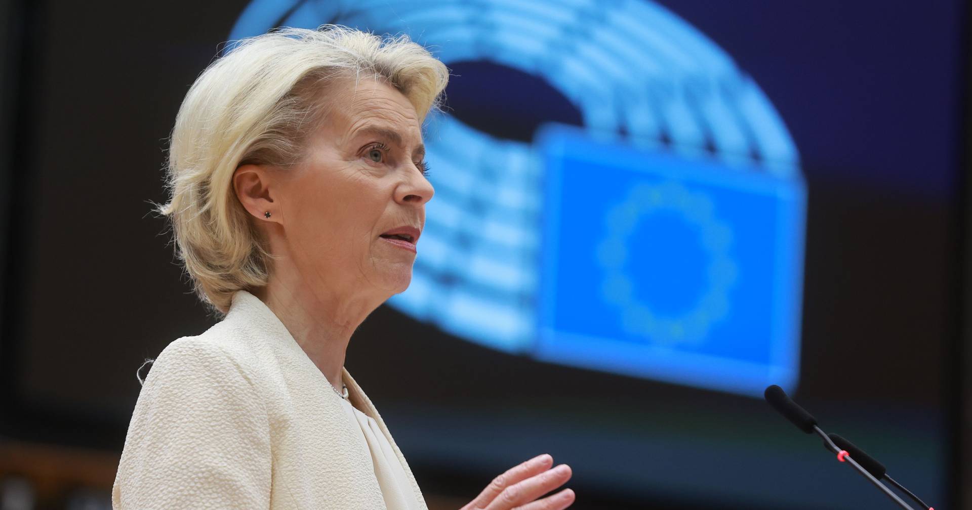 Von der Leyen remembers the day "the heart of Paris was ripped out" in the Bataclan attack