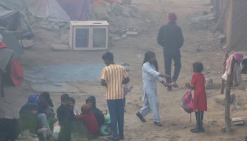 Pollution reaches dangerous levels in New Delhi and government suspends industrial activities