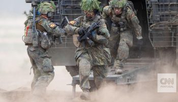 Germany presents new military recruitment model that does not exclude a "lottery" of draftees