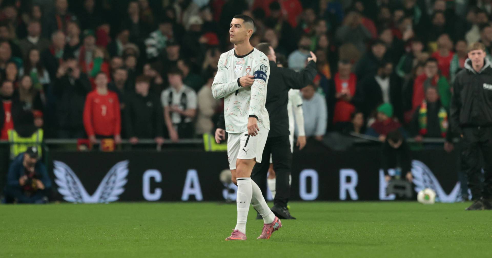 Cristiano Ronaldo received the first red card of his career while serving the National Team