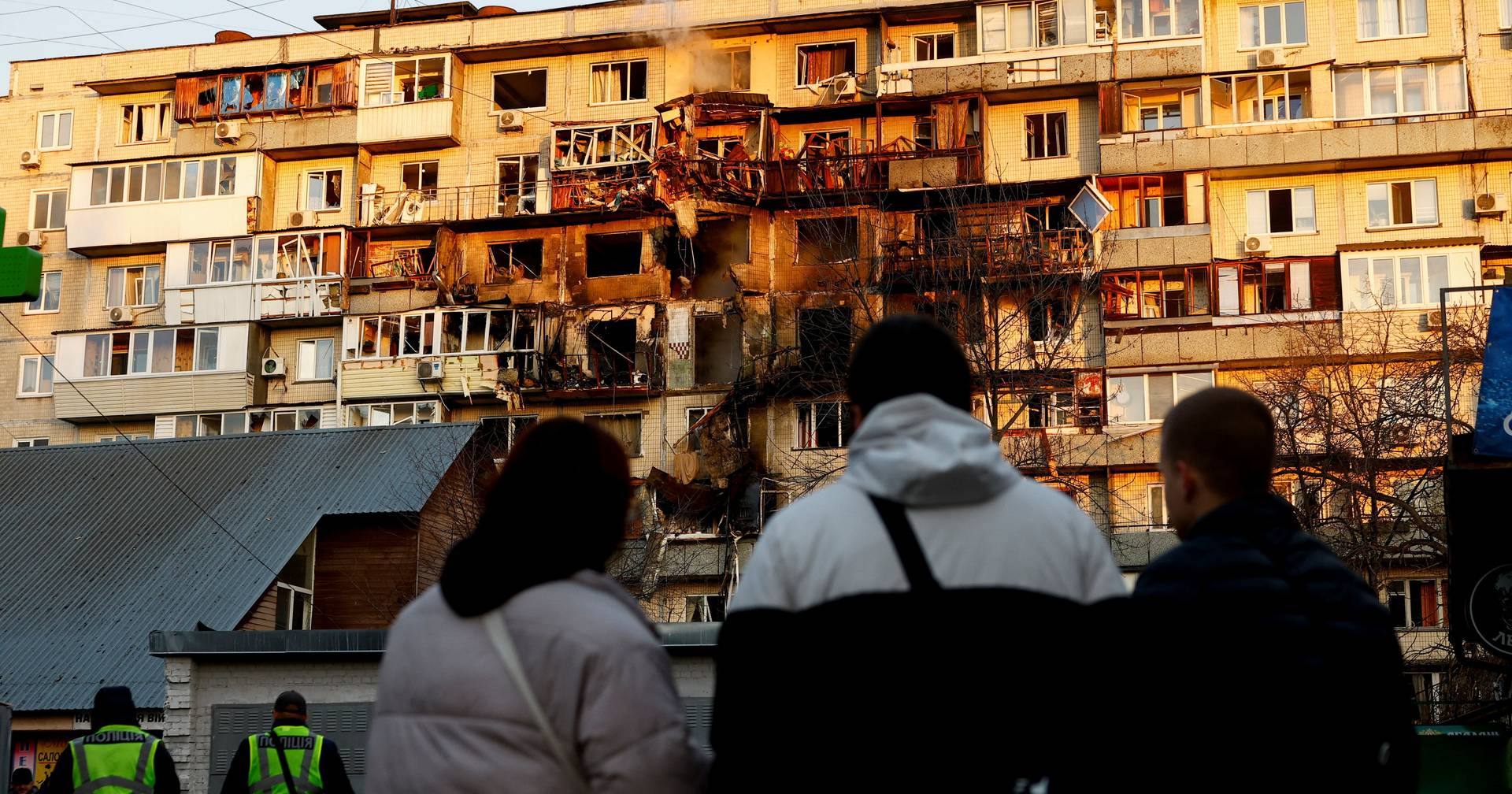 “We are innocent people": the sound of explosions has already become familiar to Kiev residents