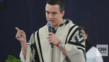 President of Ecuador loses referendum for new Constitution and foreign military bases