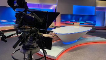 There is no wine channeled to all Portuguese people, but the 28 face-to-face matches on TV promise… a lot