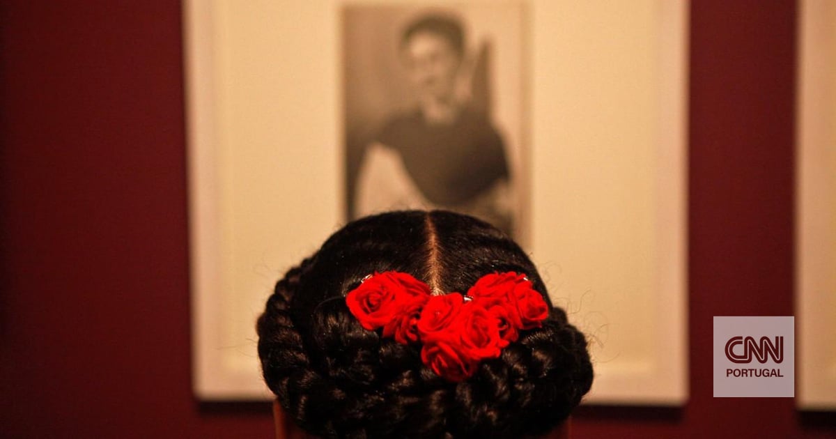 Frida Kahlo painting could be the most expensive work at auction created by a woman