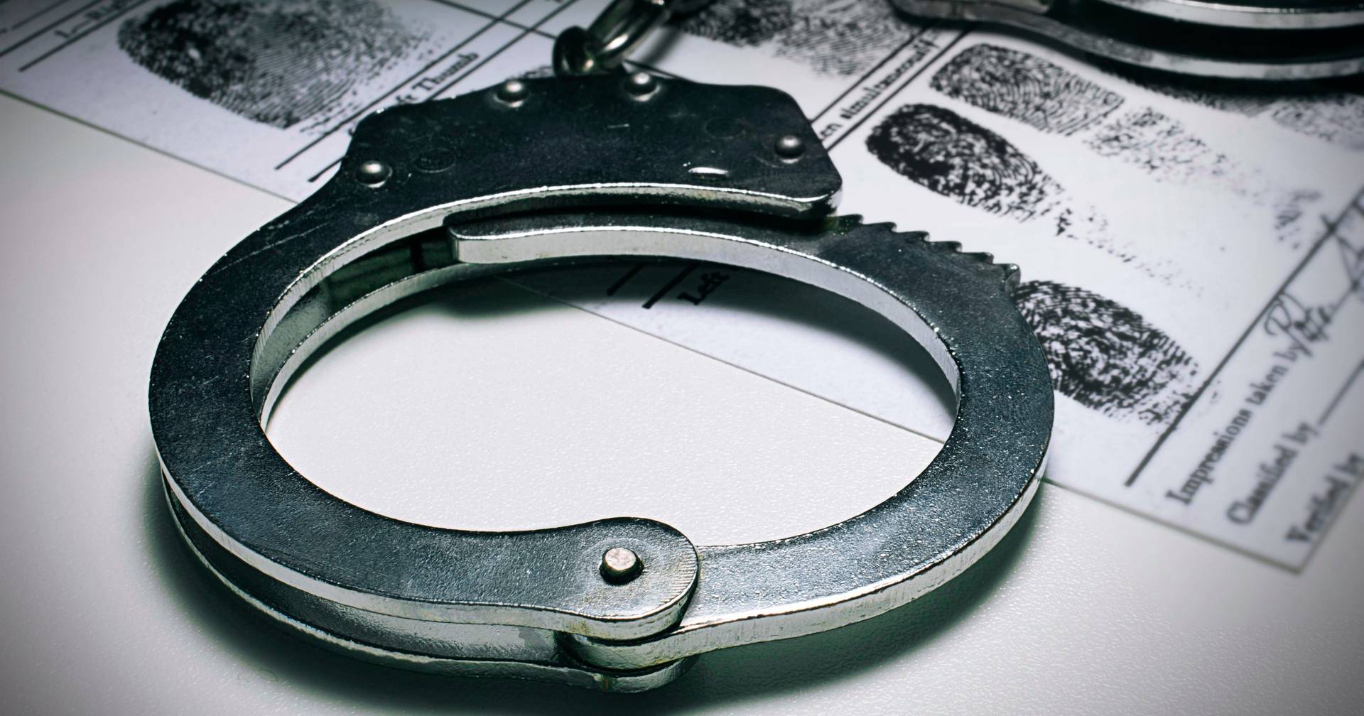 Tourist detained in Albufeira for pornography of minors