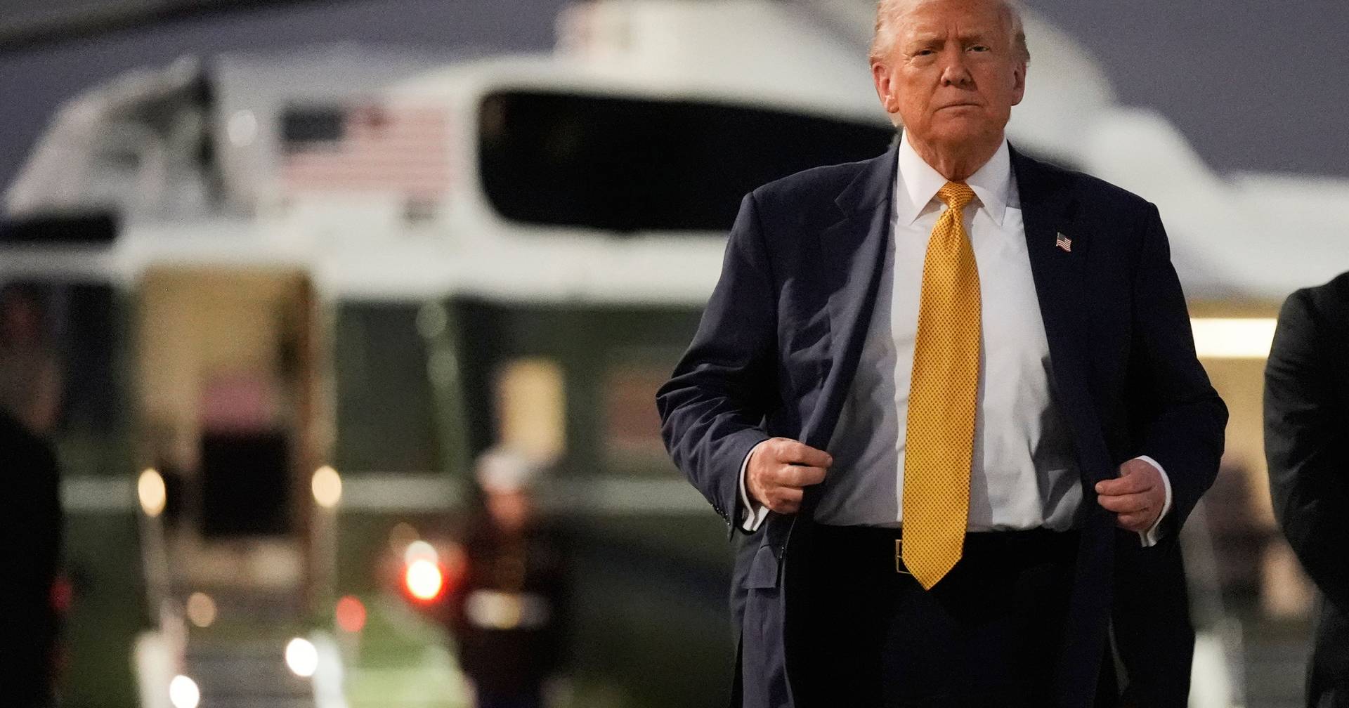 Democrats ask military personnel to refuse illegal orders, Trump responds with death penalty