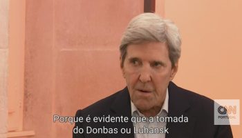 "Both sides are going to have to give up something": John Kerry argues that "a real effort must be made in the coming days" for peace